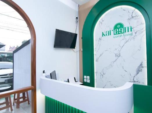 Kareem Syariah Hostel Bukittinggi Exterior foto